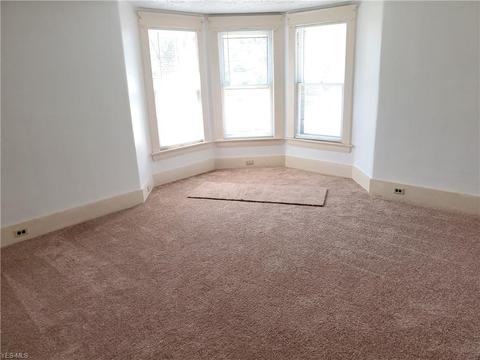 958 W 58th St, Ashtabula, OH 44004 photo 16