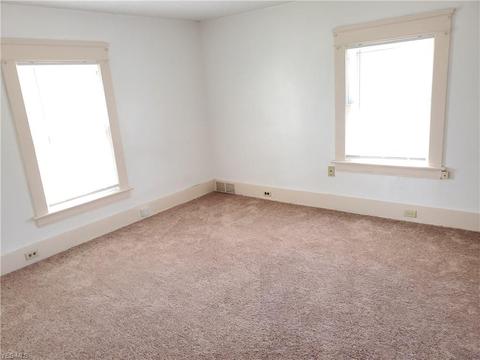 958 W 58th St, Ashtabula, OH 44004 photo 19