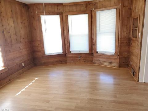 958 W 58th St, Ashtabula, OH 44004 photo 7
