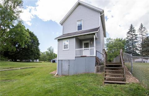 50 Moore St, Struthers, OH 44471 photo 5