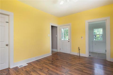 50 Moore St, Struthers, OH 44471 photo 12