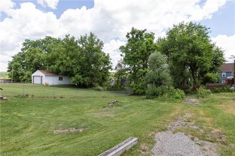 50 Moore St, Struthers, OH 44471 photo 7