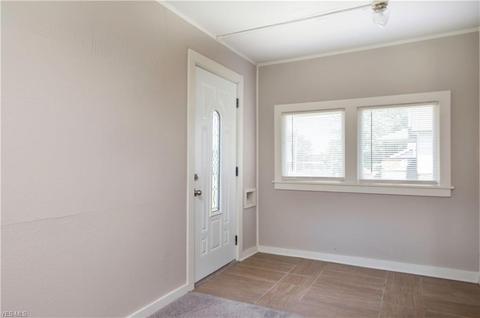 50 Moore St, Struthers, OH 44471 photo 9