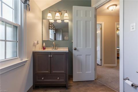 375 E 270th St, Euclid, OH 44132 photo 17
