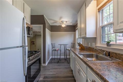 375 E 270th St, Euclid, OH 44132 photo 8
