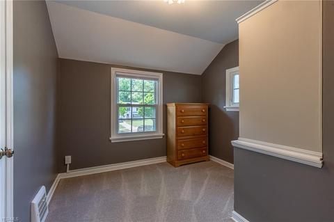 375 E 270th St, Euclid, OH 44132 photo 18