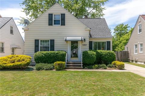 424 E 274 St, Euclid, OH 44132 photo 1