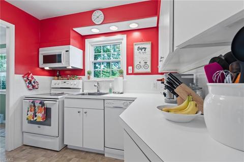 424 E 274 St, Euclid, OH 44132 photo 8