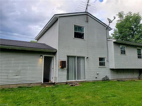 220 E Main St, Orwell, OH 44076 photo 4