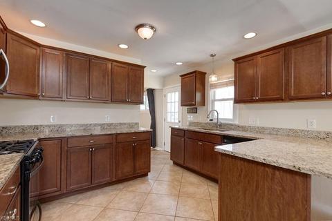 3830 Harvard Dr, Willoughby, OH 44094 photo 3