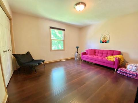 285 Maron Ln, Seven Hills, OH 44131 photo 13