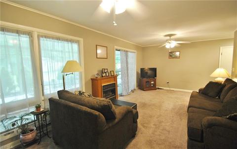 1305 Dunkeith Dr NW, Canton, OH 44708 photo 2