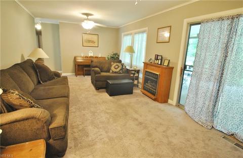 1305 Dunkeith Dr NW, Canton, OH 44708 photo 3