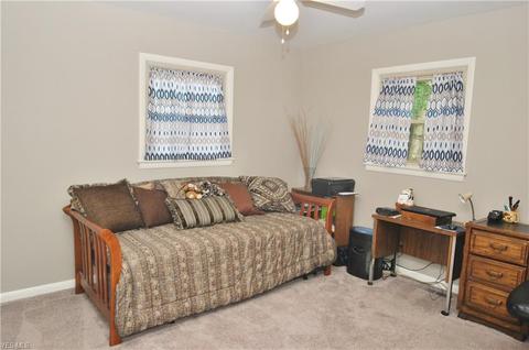 1305 Dunkeith Dr NW, Canton, OH 44708 photo 9