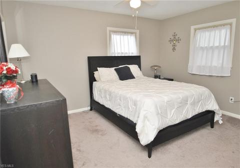 1305 Dunkeith Dr NW, Canton, OH 44708 photo 7
