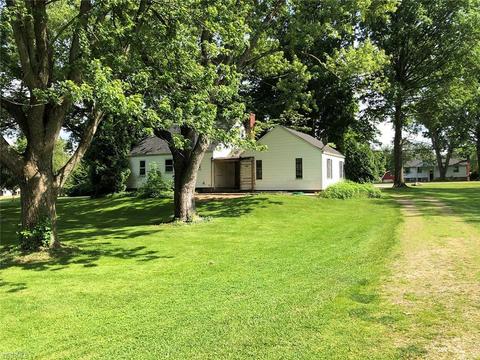1787 Diamond St NE, Canton, OH 44721 photo 4