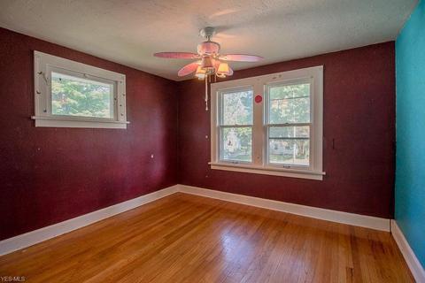 8458 Forestview Ave, Mentor, OH 44060 photo 7