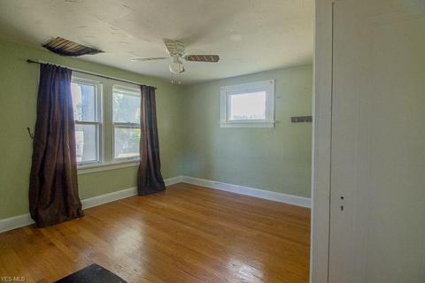 8458 Forestview Ave, Mentor, OH 44060 photo 8