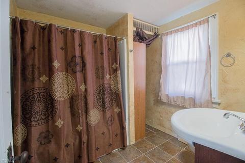 8458 Forestview Ave, Mentor, OH 44060 photo 11