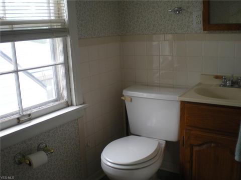 458 E 272nd St, Euclid, OH 44132 photo 18