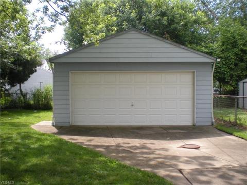 458 E 272nd St, Euclid, OH 44132 photo 17