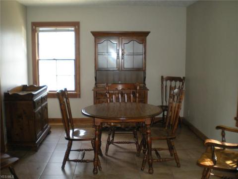 458 E 272nd St, Euclid, OH 44132 photo 4