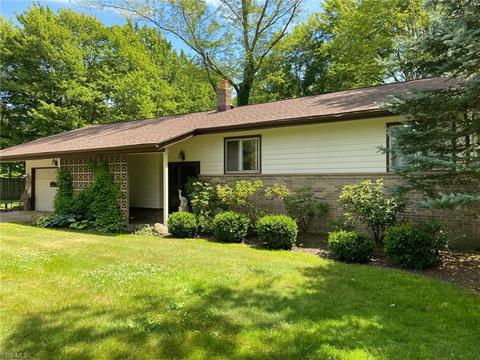 34602 Parkview Rd, Willoughby Hills, OH 44092 photo 1