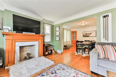 7801 Jameson Rd, Parma, OH 44129 photo 9