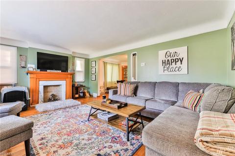 7801 Jameson Rd, Parma, OH 44129 photo 10
