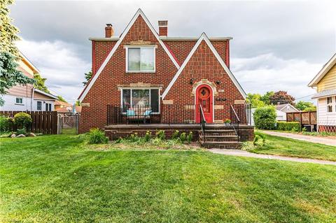 7801 Jameson Rd, Parma, OH 44129 photo 1