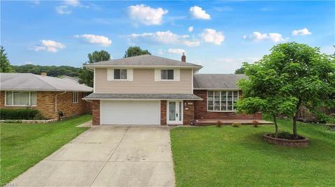 5809 Laurent Dr, Parma, OH 44129 photo 1