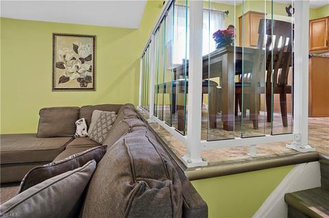 5809 Laurent Dr, Parma, OH 44129 photo 21