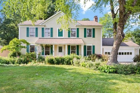 34261 S Side Park Dr, Solon, OH 44139 photo 1