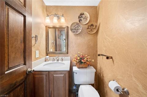 34261 S Side Park Dr, Solon, OH 44139 photo 19
