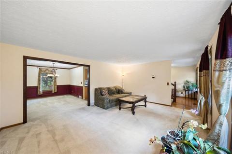 34261 S Side Park Dr, Solon, OH 44139 photo 13