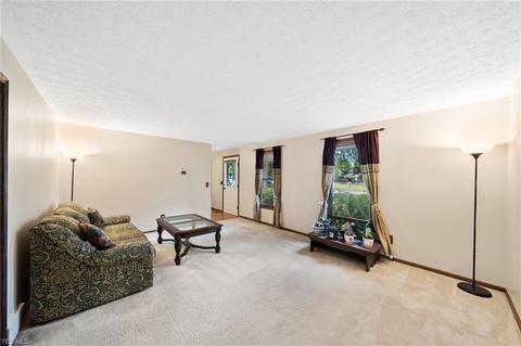 34261 S Side Park Dr, Solon, OH 44139 photo 14