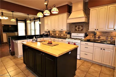 16 State St, Norwalk, OH 44857 photo 4