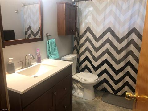 430 Longfellow St, Elyria, OH 44035 photo 16