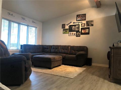 430 Longfellow St, Elyria, OH 44035 photo 3