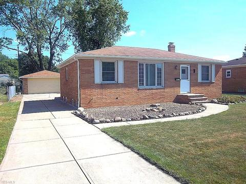 11464 Ronald Dr, Parma, OH 44130 photo 1
