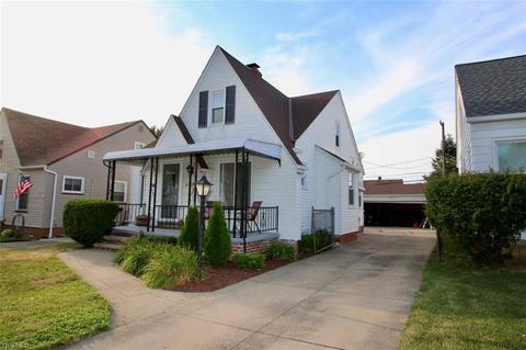6312 Belmere Dr, Parma, OH 44129 photo 2