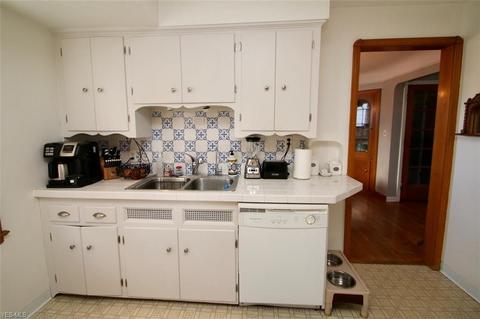6312 Belmere Dr, Parma, OH 44129 photo 13