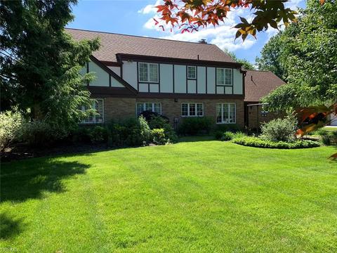 1751 Turnberry Cir NW, Canton, OH 44708 photo 5