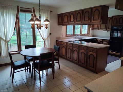 1751 Turnberry Cir NW, Canton, OH 44708 photo 23