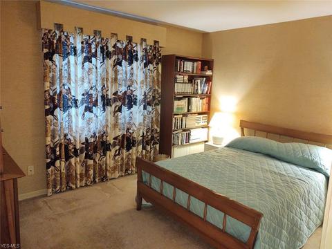 1751 Turnberry Cir NW, Canton, OH 44708 photo 10