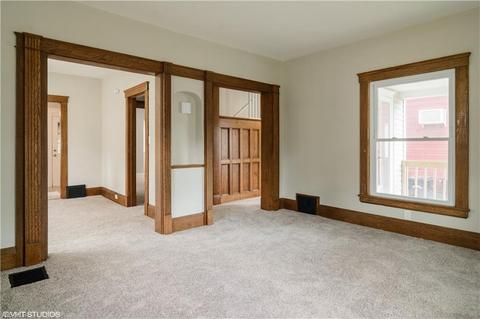 125 Eastern Heights Blvd, Elyria, OH 44035 photo 4
