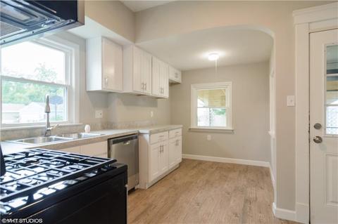 125 Eastern Heights Blvd, Elyria, OH 44035 photo 7