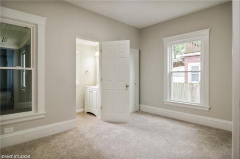 125 Eastern Heights Blvd, Elyria, OH 44035 photo 9