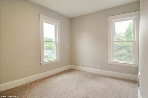 125 Eastern Heights Blvd, Elyria, OH 44035 photo 14
