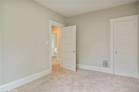 125 Eastern Heights Blvd, Elyria, OH 44035 photo 13